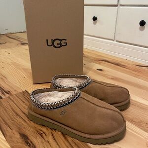 Women’s Ugg Tasman Chestnut Size 8 Lightly Used
